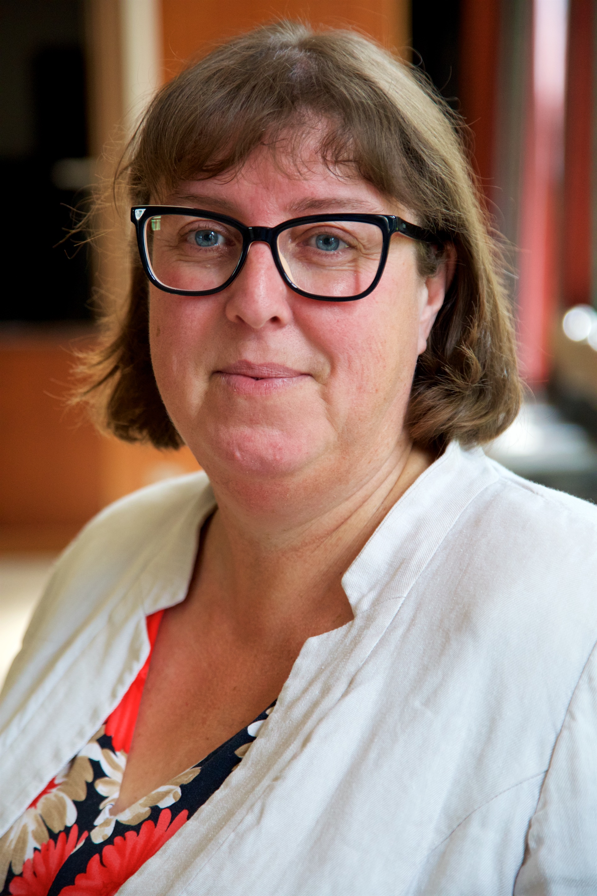 Dr. Helen Fry